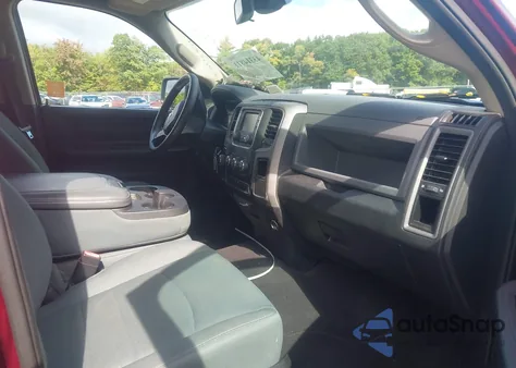 2016 Ram 1500 Express z USA, uszkodzony, nr VIN 1C6RR7FT3GS187666